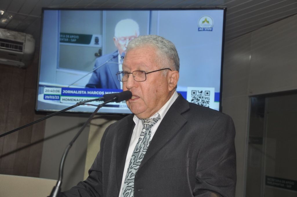 Sessão Solene para entrega de Medalha ao jornalista Marcos Marinho • Câmara  Municipal de Campina Grande