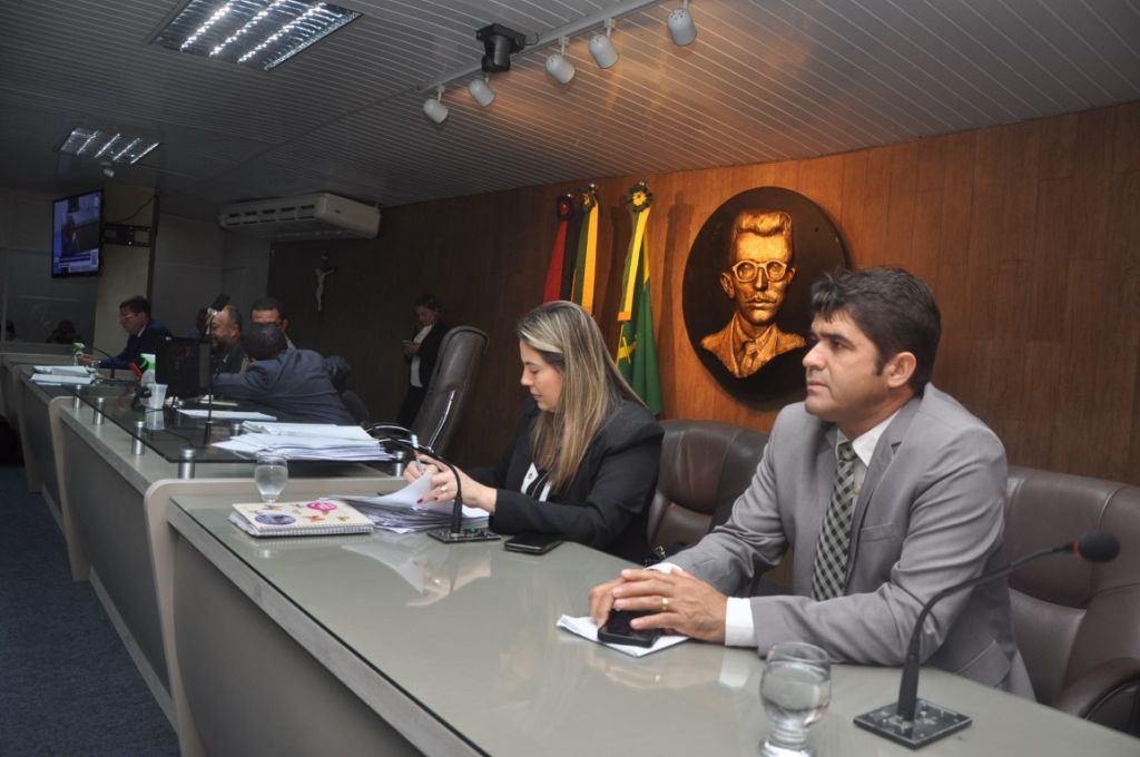 Crianças internas no Trauma CG recebem visita de jogadores de