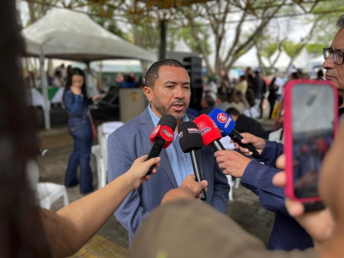 9d81b535-3795-4e73-b66d-1de783ae31c1