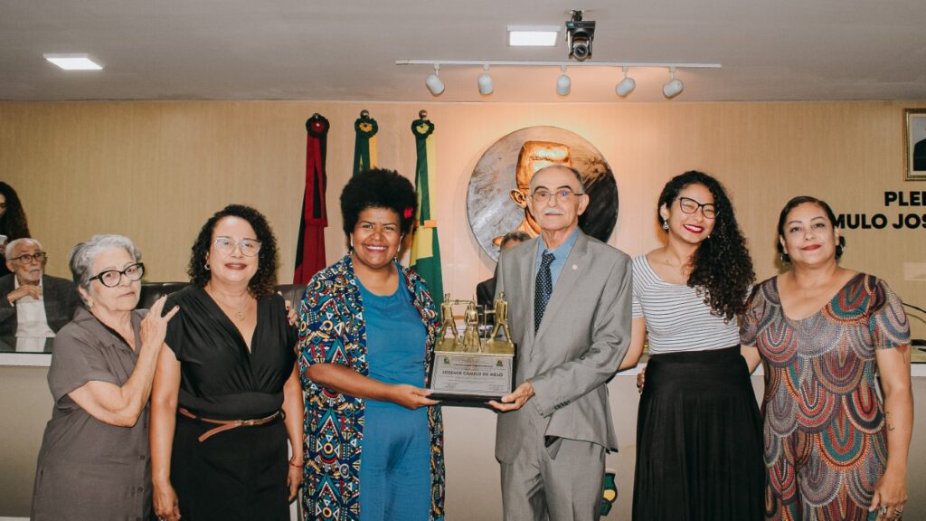 CMCG concede Título de Cidadania Campinense ao Professor Josemir Camilo