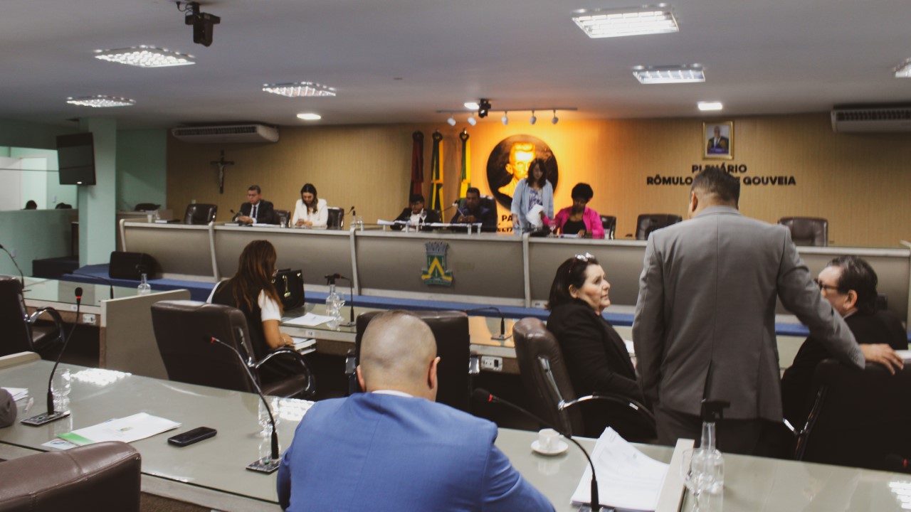 Vereadores aprovam 271 requerimentos e ampliam ações de fiscalização e melhorias na cidade