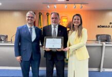 Carol Gomes promoveu Sessão Especial em homenagem aos 75 anos do Hospital Universitário Alcides Carneiro